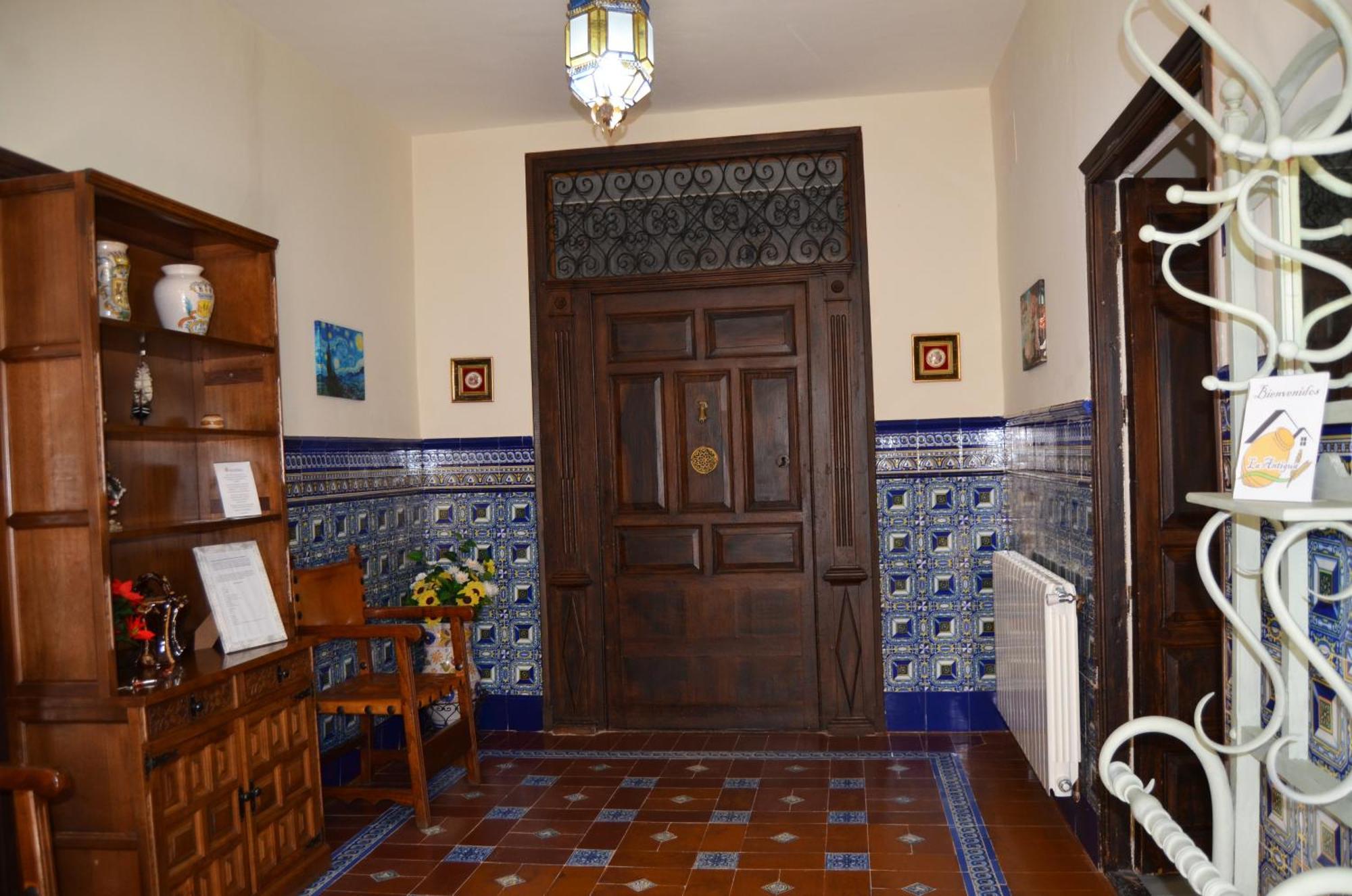 La Antigua, Casa Centrica, Amplio Patio, Piscina Y Barbacoa Campillo de Altobuey Exterior foto